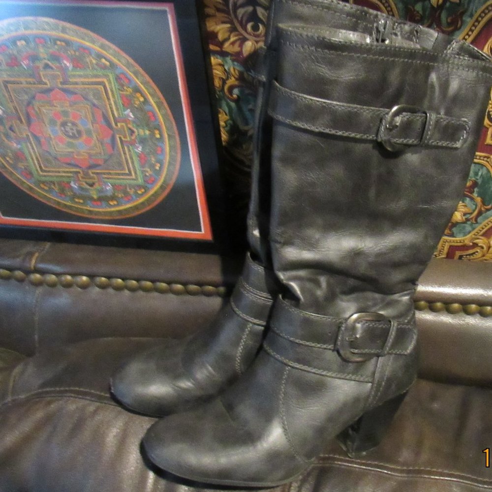 Women's Relativity Cami Boots Size 7